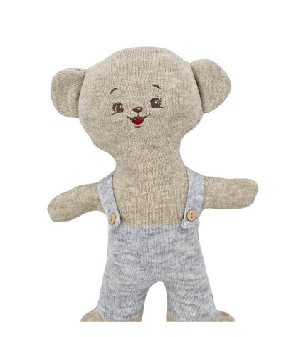 Knitted animal: Gardener Bear