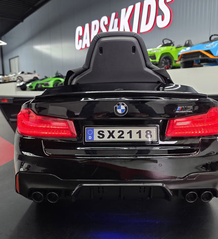 BMW M5 24 volt metallic zwarte kinderauto
