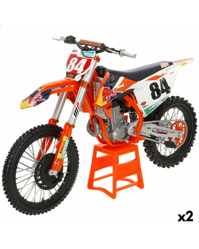 Maisto toy motorcycle model measuring 37x22x14 cm, detailed plastic vehicle for children’s play and collection.