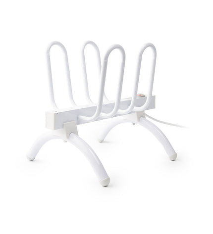 InnovaGoods electric shoe rack with 40W capacity holding two pairs of shoes, organized in a modern household storage setting.